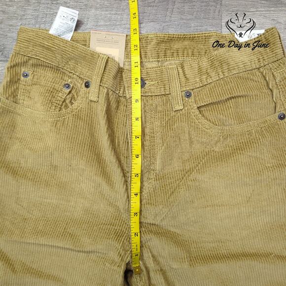 Levi's Low Pro Mid Rise Straight Leg Corduroy Pants Size 4 (27x30) - Picture 4 of 6